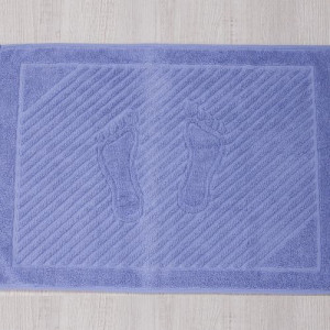 Полотенце для ванной с рисунком ножки голубой